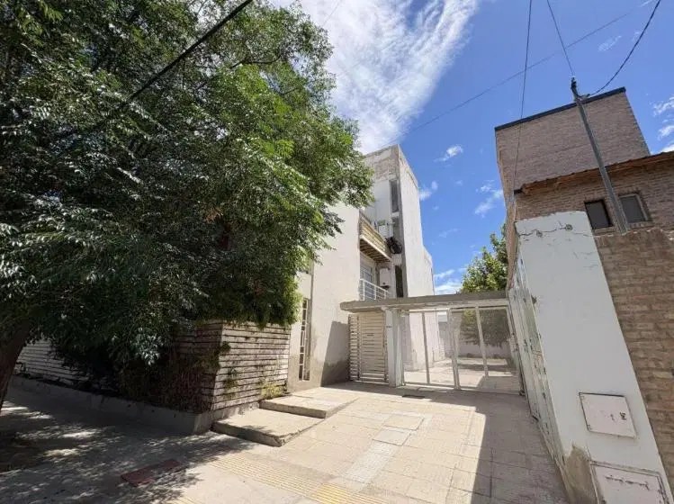 Departamento en Rincón de Emilio 4