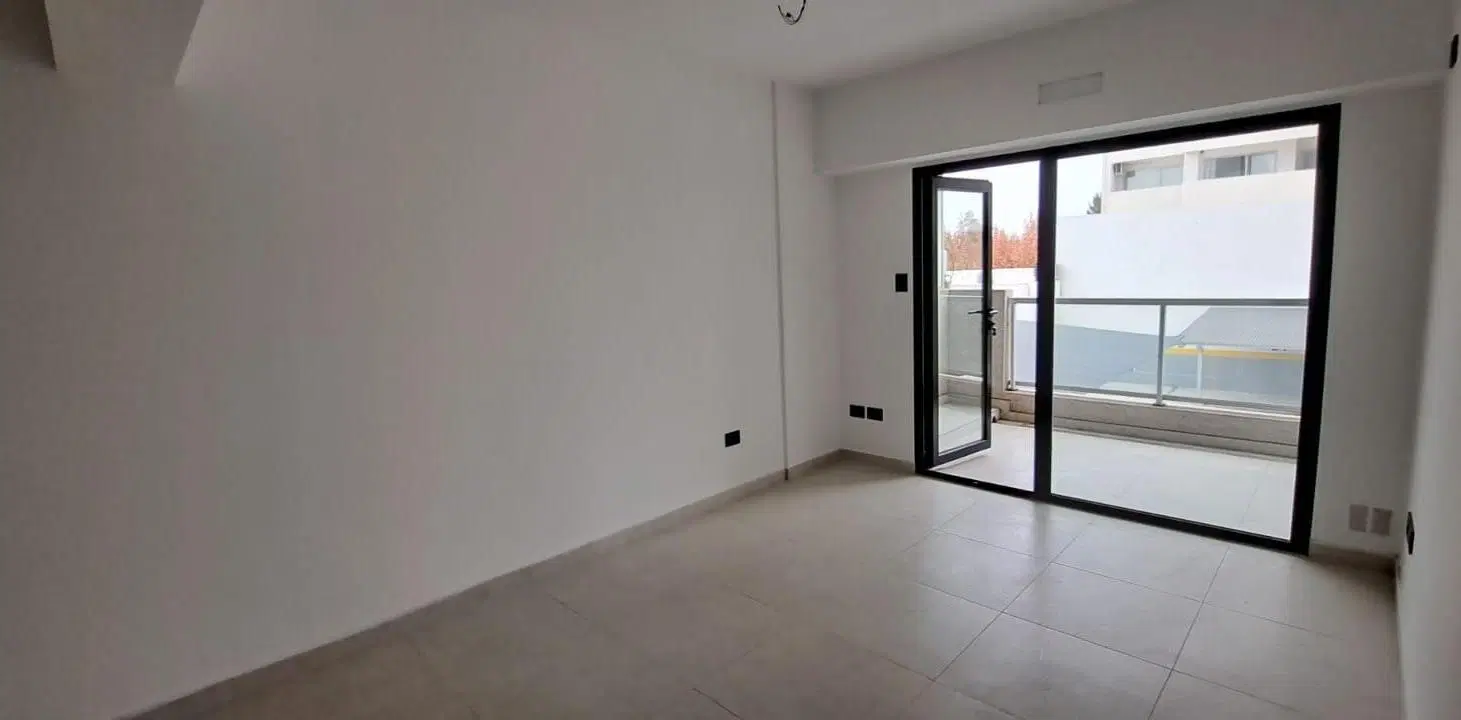 Departamento de 1 dormitorio en venta en Cipoletti 4