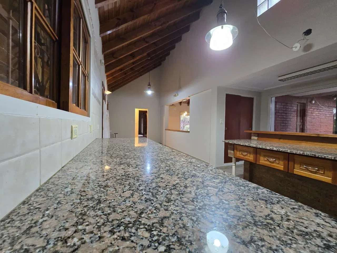 VENTA CASA APTA CREDITO B° JARDINES DEL REY 5