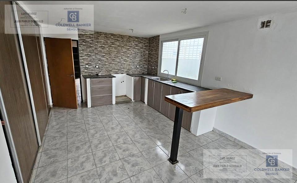 Foto de CASA EN VENTA, 4 HABITACIONES, CINCO SALTOS, imagen 3