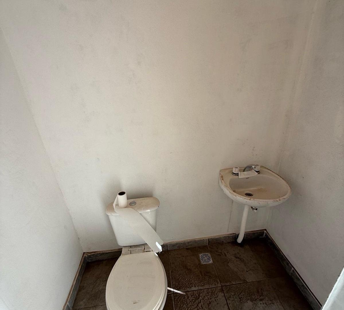 Foto de ALQUILER - VENTA Galpón, imagen 4