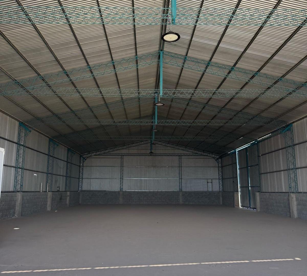 Foto de ALQUILER - VENTA Galpón, imagen 2