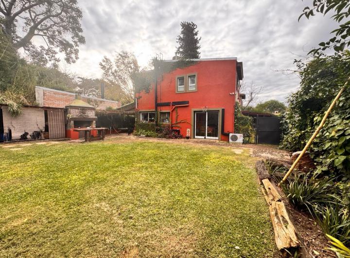 Casa de 3 dormitorios con jardín en el corazón de Fisherton-Rosario 5