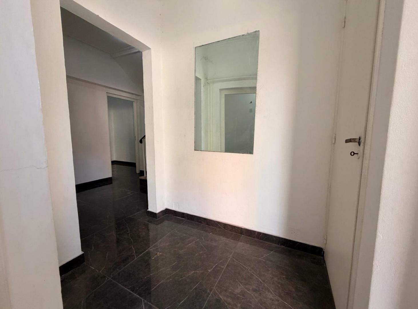 Foto de ALQUILER | LOCAL / OFICINA EN ESQUINA – DORREGO Y COCHABAMBA, imagen 1