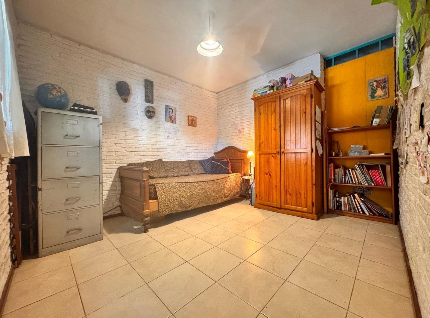Foto de Casa de 3 dormitorios y jardín en barrio Fisherton, Rosario., imagen 2