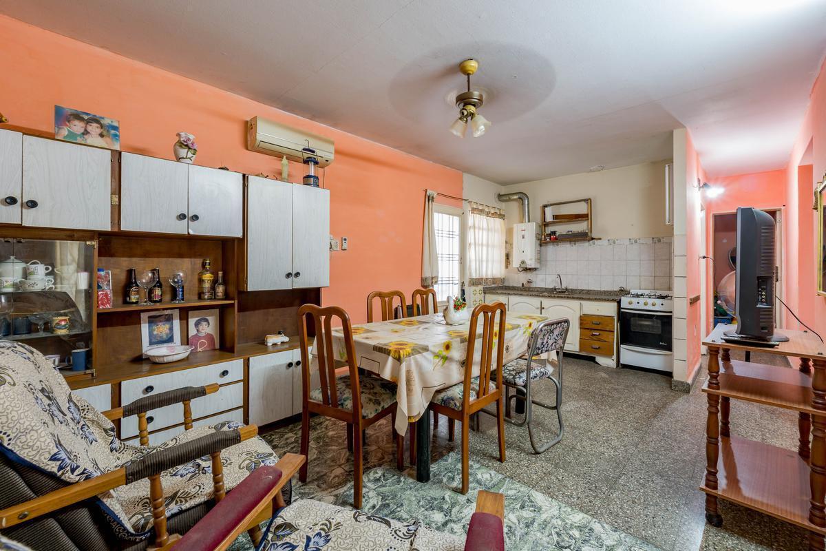 Foto de VENTA - Dos casas - Alberdi, Rosario, imagen 3