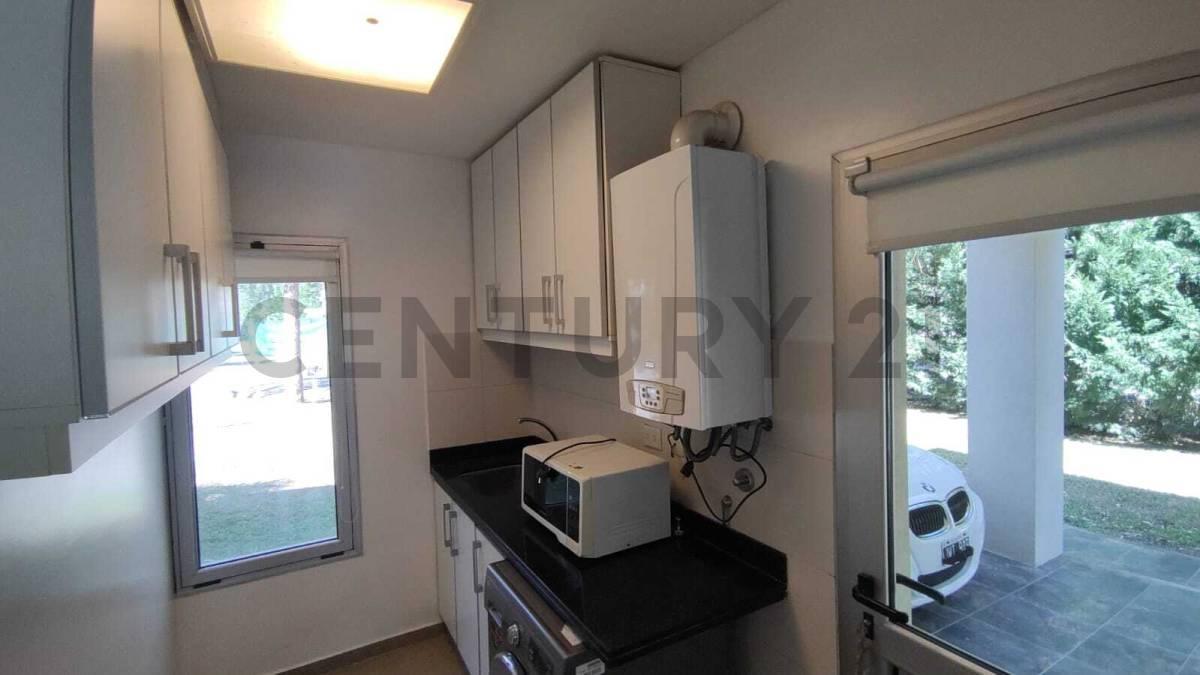 Foto de Casas en venta en Miralagos, 3 dormitorios, imagen 3