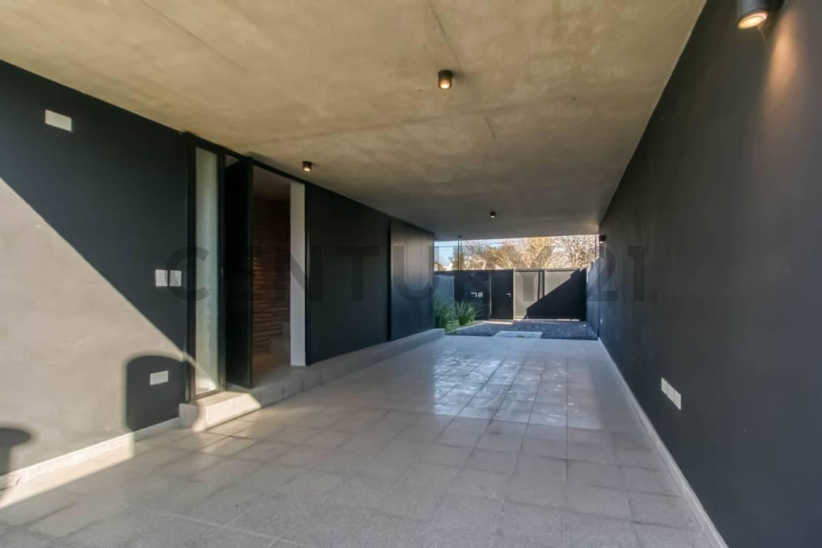 Triplex en Venta 2 Dorm. en City Bell Entre Caminos 2