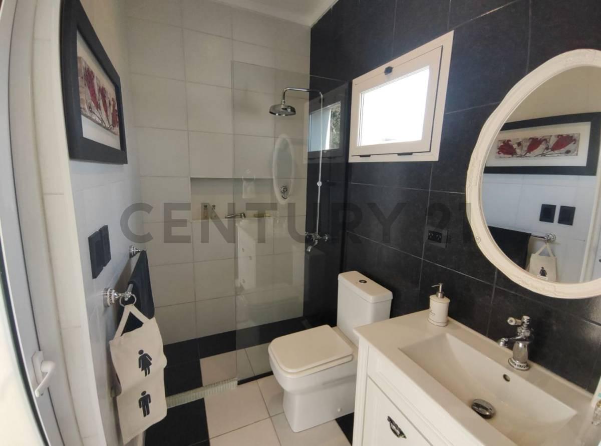 Casas en Venta en Barrio Cerrado, Ruta 2 5