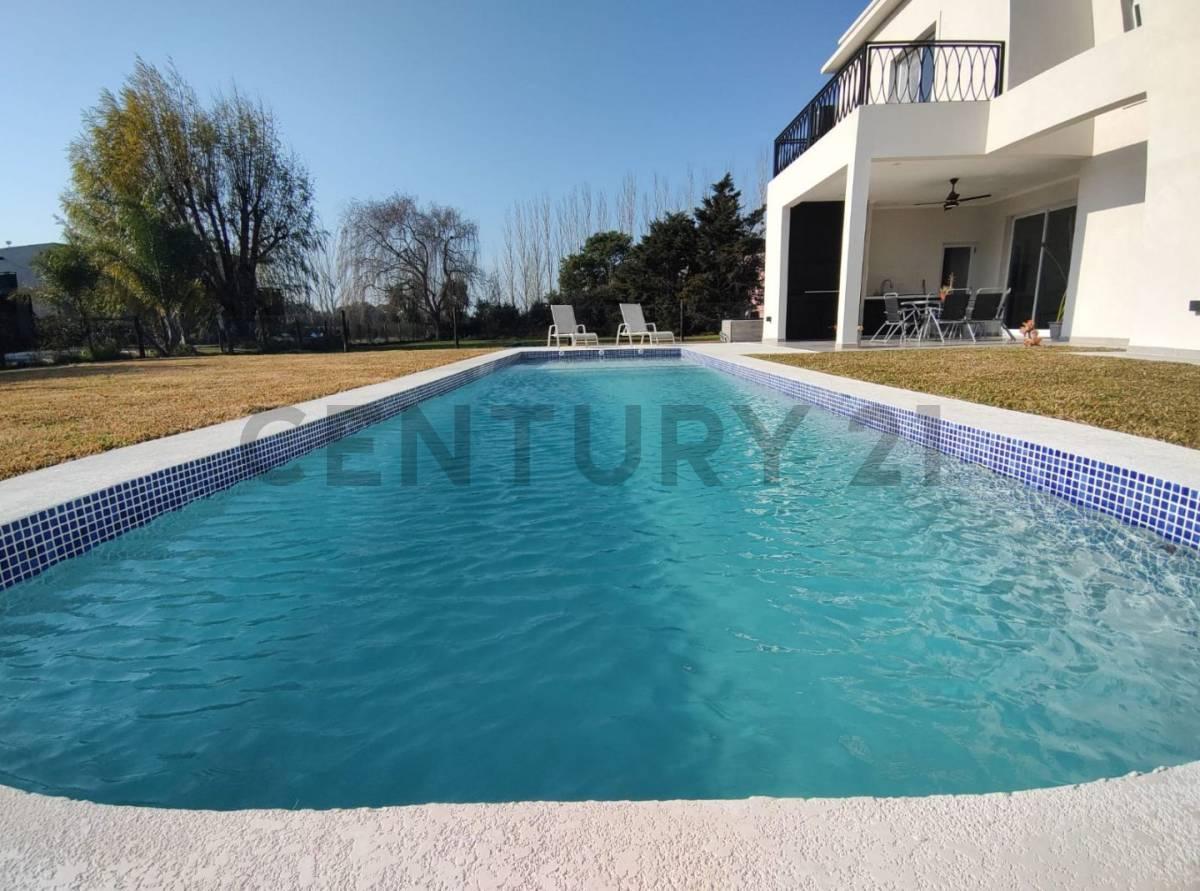 Casas en Venta en Barrio Cerrado, Ruta 2 2