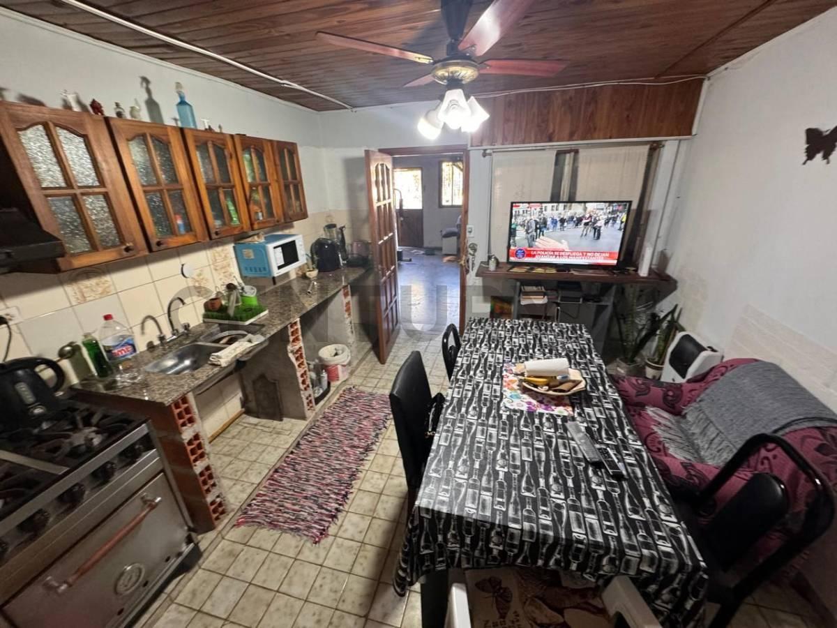 Casa de 3 Dormitorios , EN VENTA en Berisso, La Plata