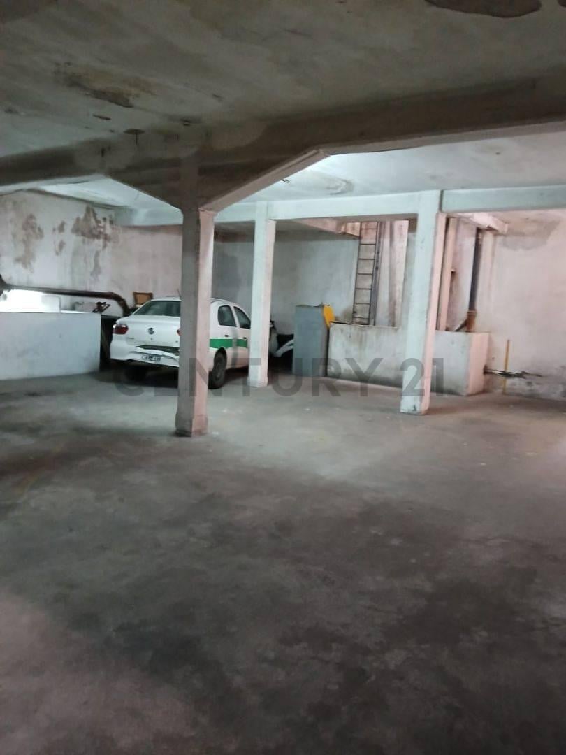 Foto de Cochera cubierta en venta La Plata, imagen 3