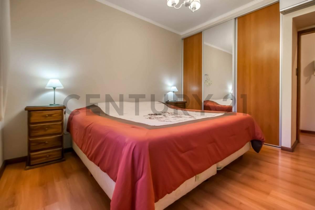 Venta de Casa en Villa Elisa 2