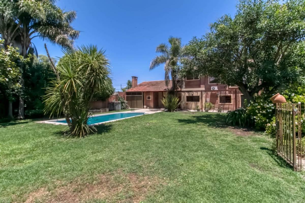 Venta de Casa en Villa Elisa 3