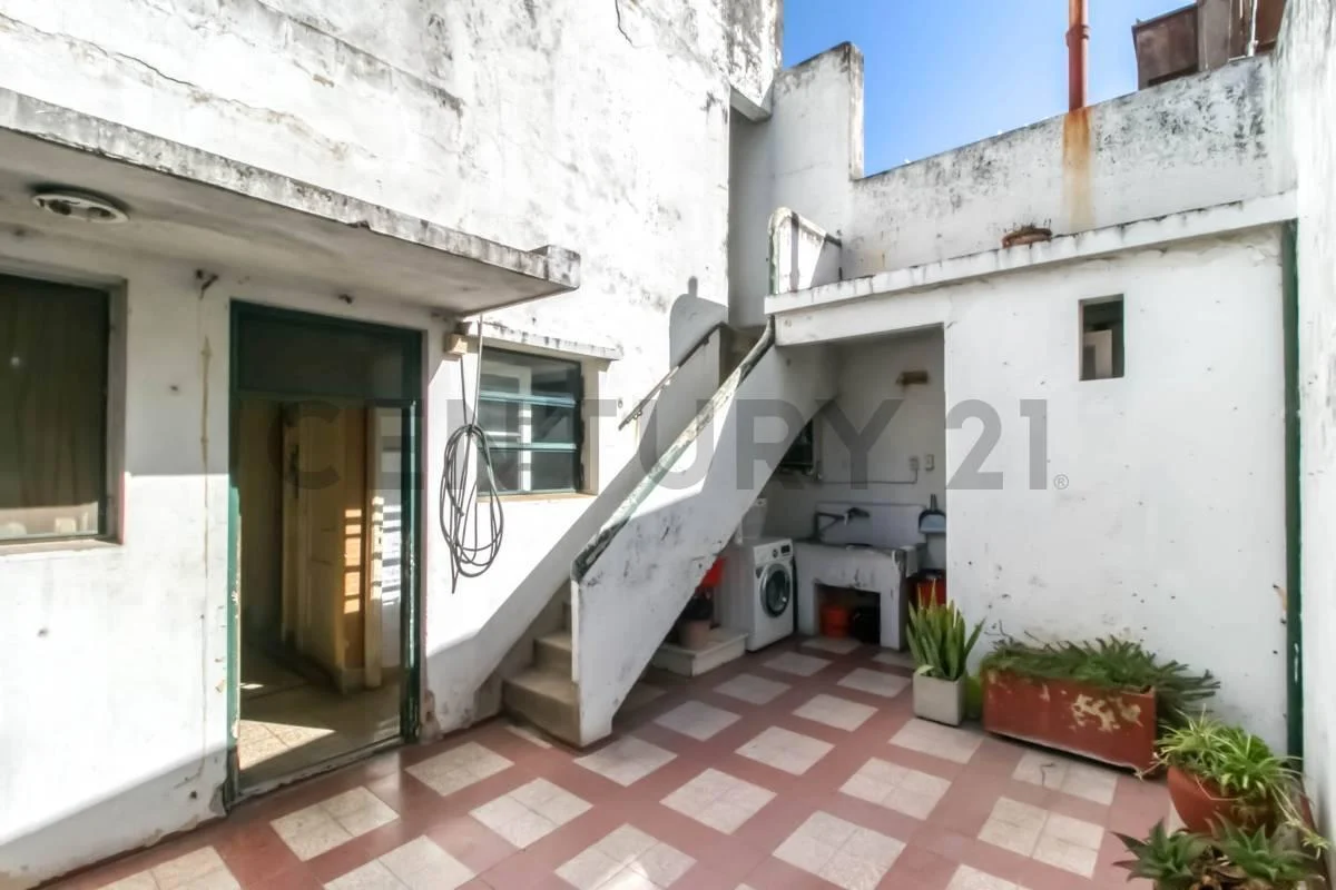 PH en Venta - 3 Dorm. - 2 Patios - La Plata 3