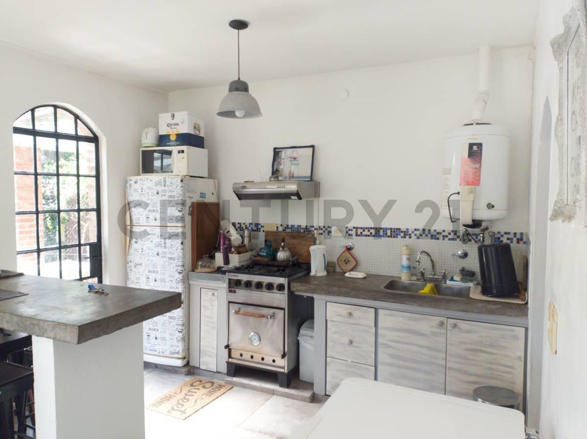 Casa en Venta en Villa Elisa 4