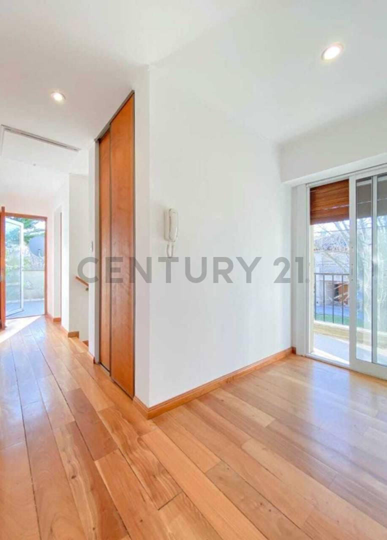 Casas en Venta en City Bell, 3 Dorm., Barrio Privado. 4