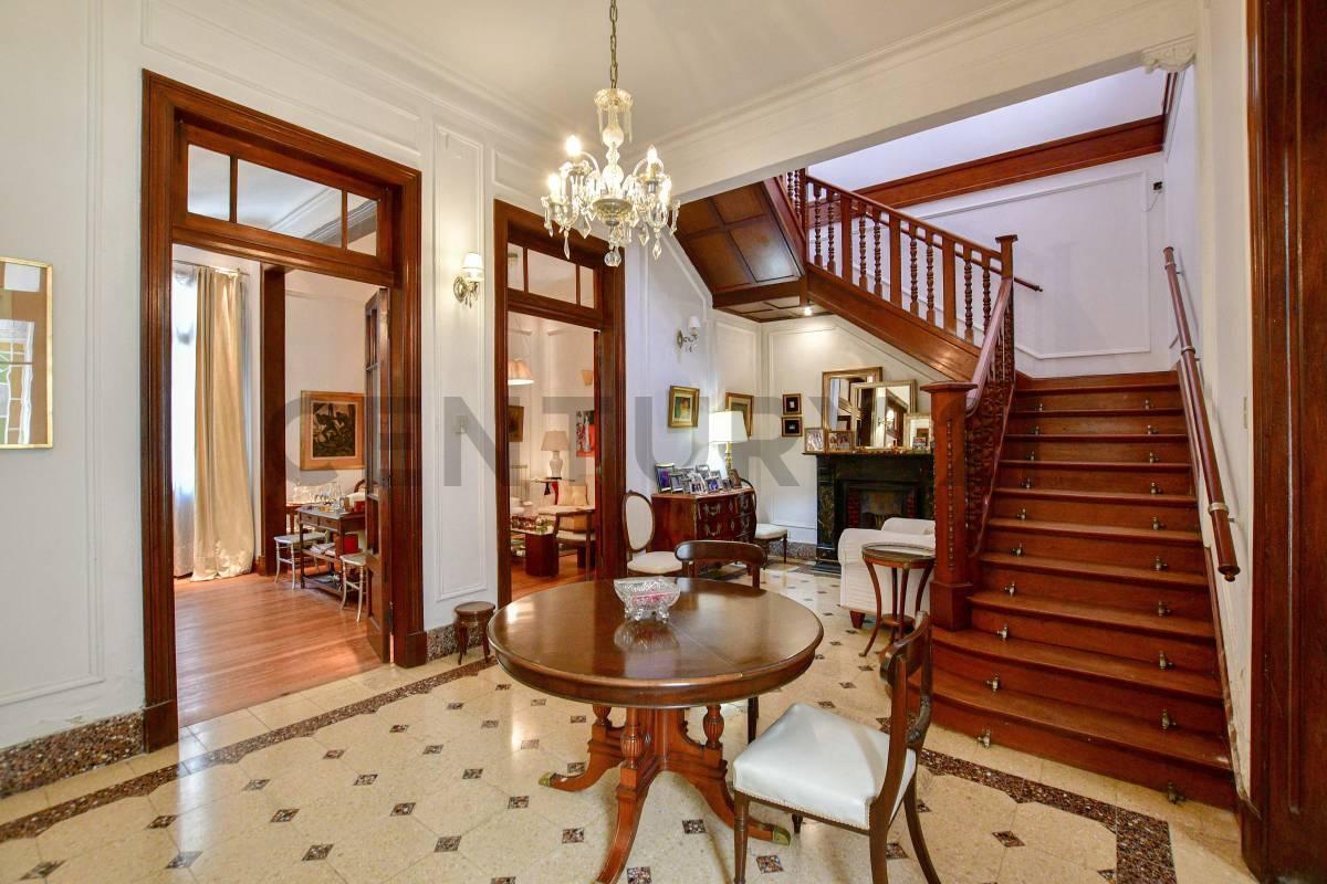 Casa de Estilo en Venta en Calle 12 48 y 49, Zona Tribunales 3