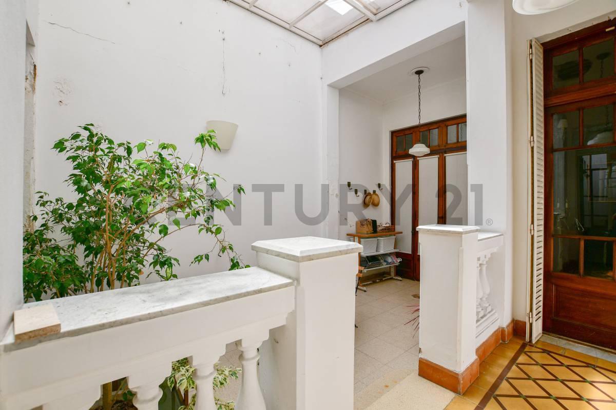 Casa de Estilo en Venta en Calle 12 48 y 49, Zona Tribunales 1