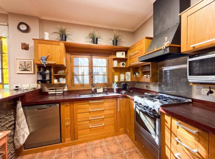 Foto de Casas 3 dormitorios en venta, Villa Elisa. Con parque, imagen 2