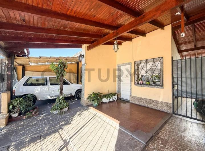 Foto de Casas en venta 3 dormitorios, Tolosa. Con patio y garage, imagen 4