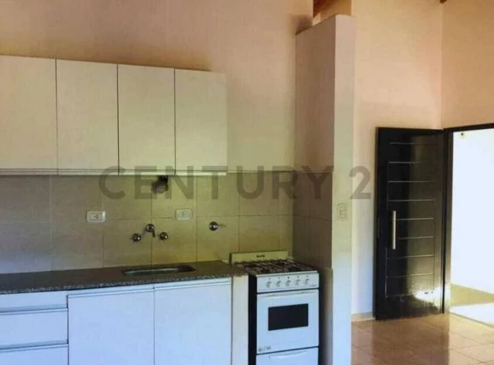 Departamento de 1 dormitorio - Calle 64 (7) e/ 123 y 124 - Berisso, La Plata 2