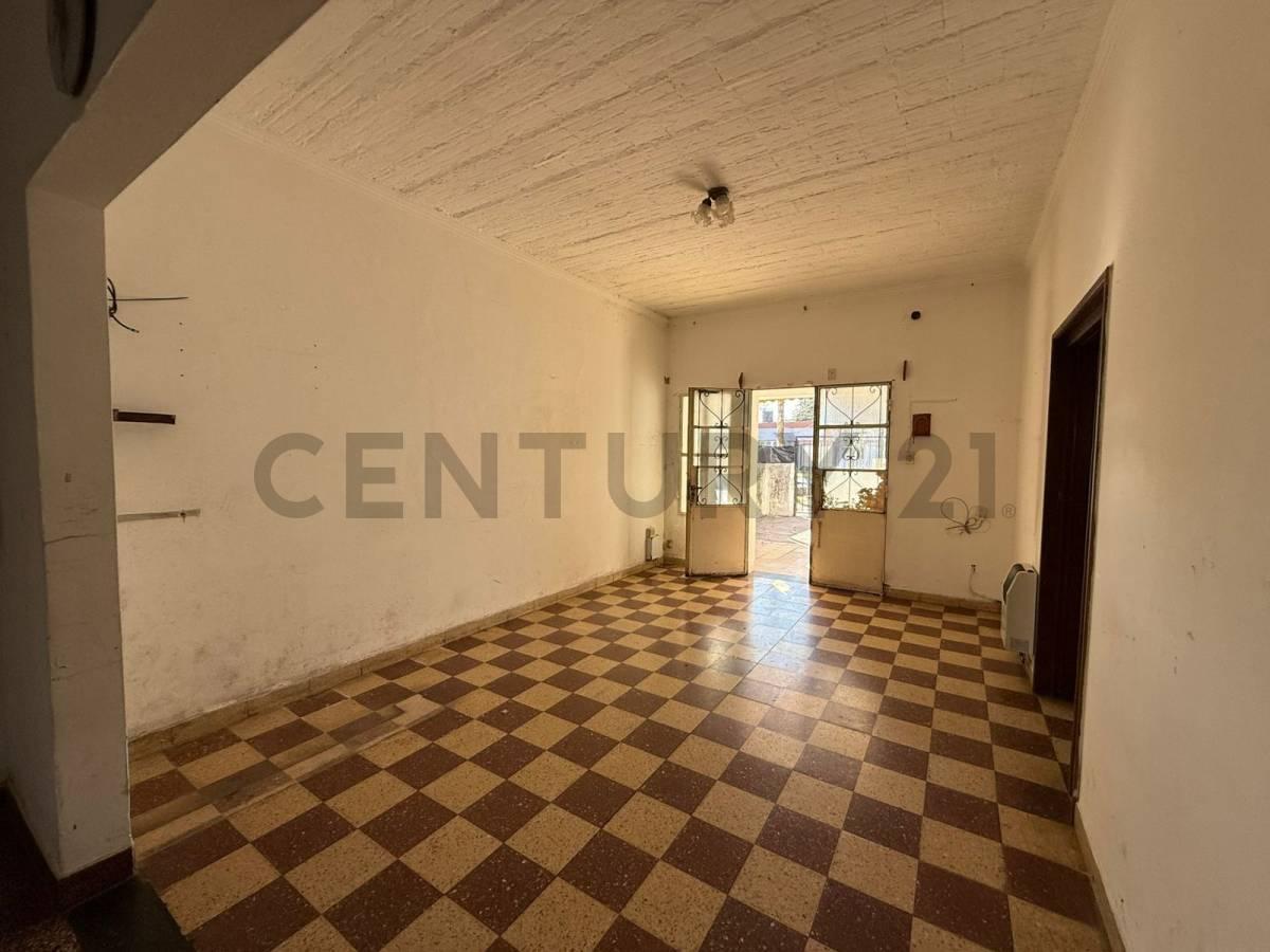 Foto de Excelente propiedad con local al frente en 25 72 y 73, imagen 4