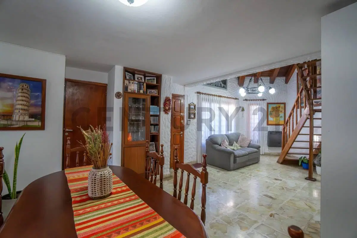 Venta de Casa en Manuel B. Gonnet 2
