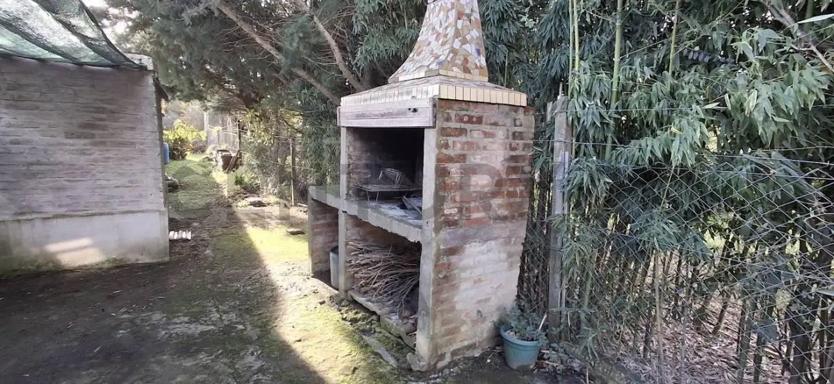 Casa quinta con quincho y pileta. San Vicente 5