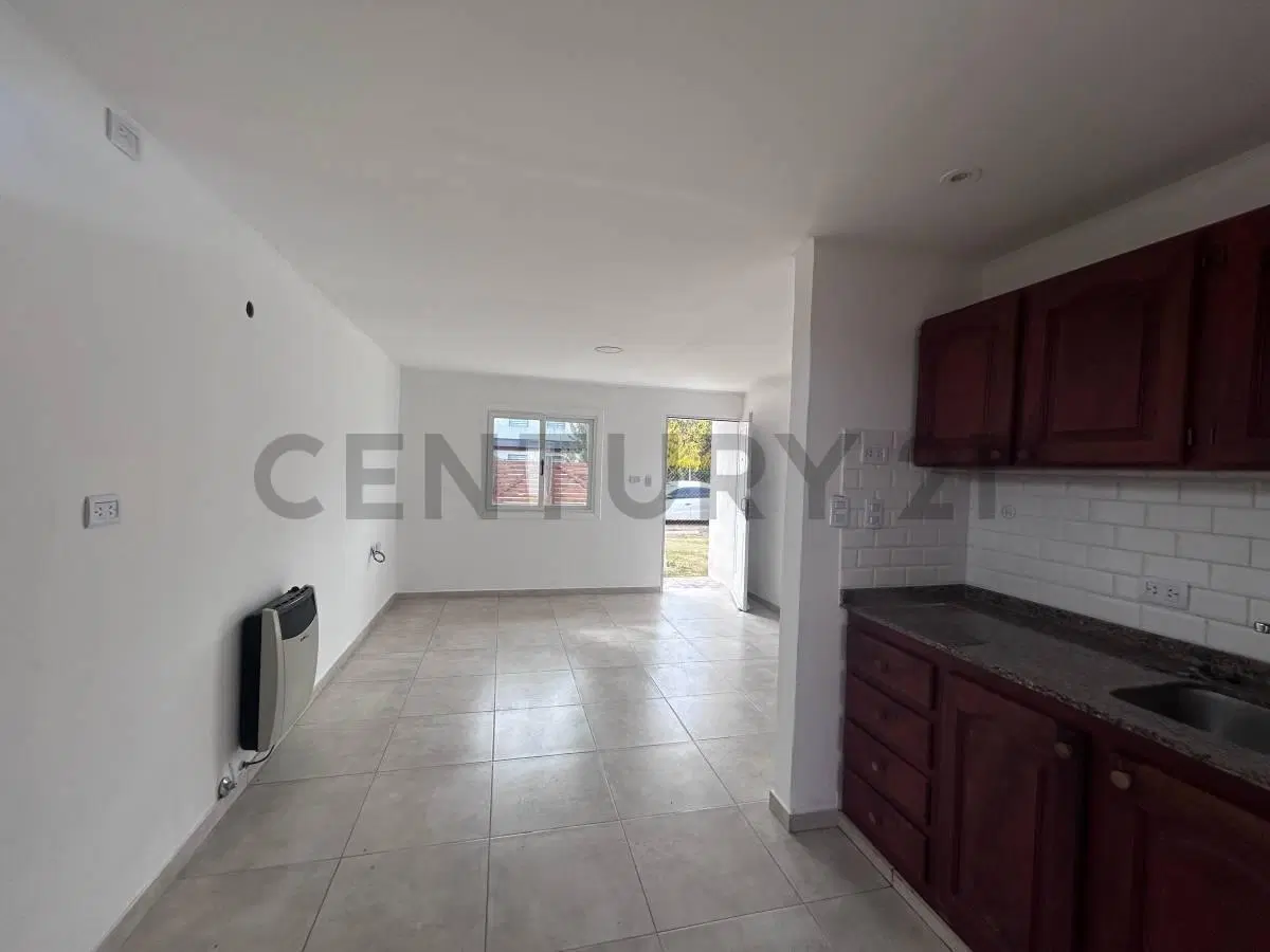 Casa en alquiler en Altos de Los Talas Berisso 4