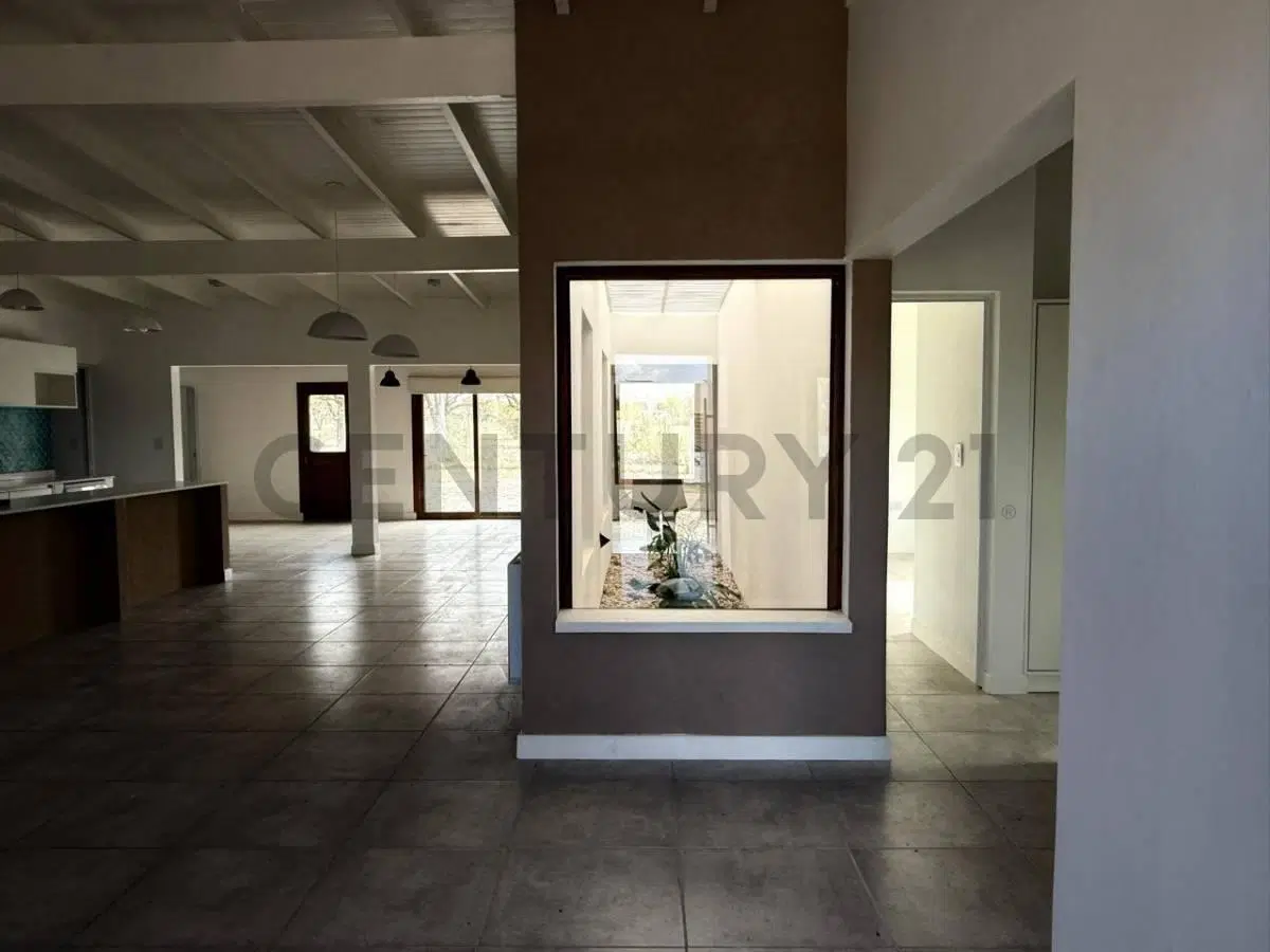 Casa a estrenar de 3 dormitorios y piscina en Barrio Ribera, City Bell 3