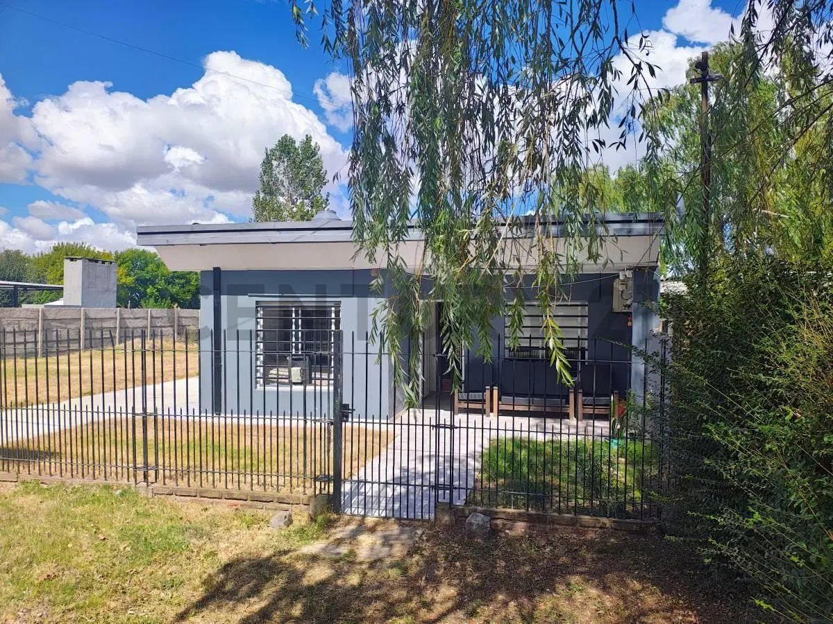 Casa en venta en La Plata Etcheverry 2