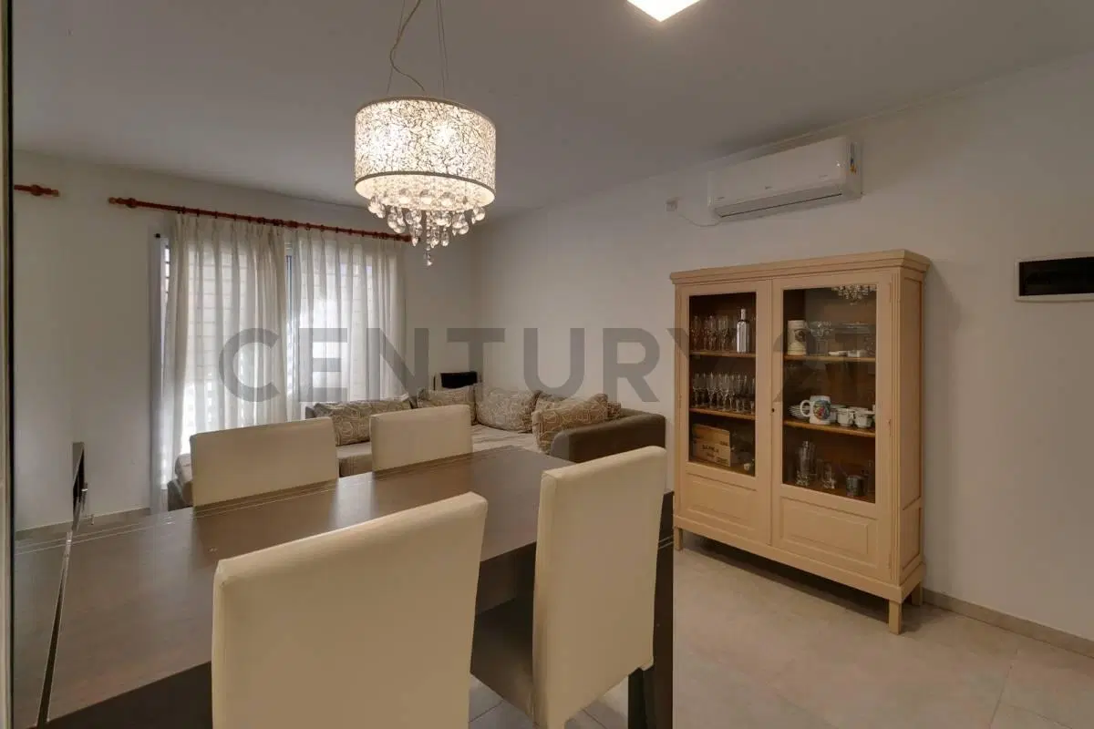 VENTA EN BLOCK 3 DEPARTAMENTOS Y COCHERAS 2