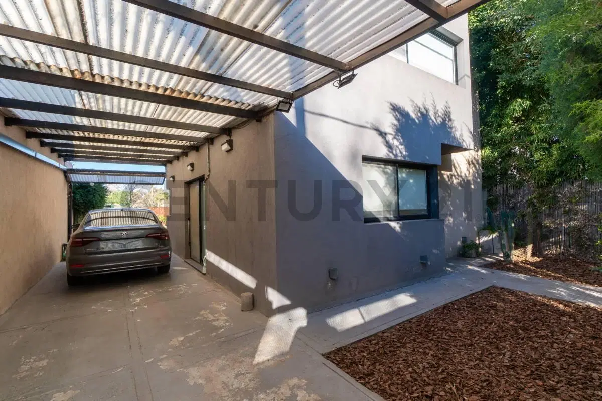Casa en venta de 3 dormitorios en City Bell 3