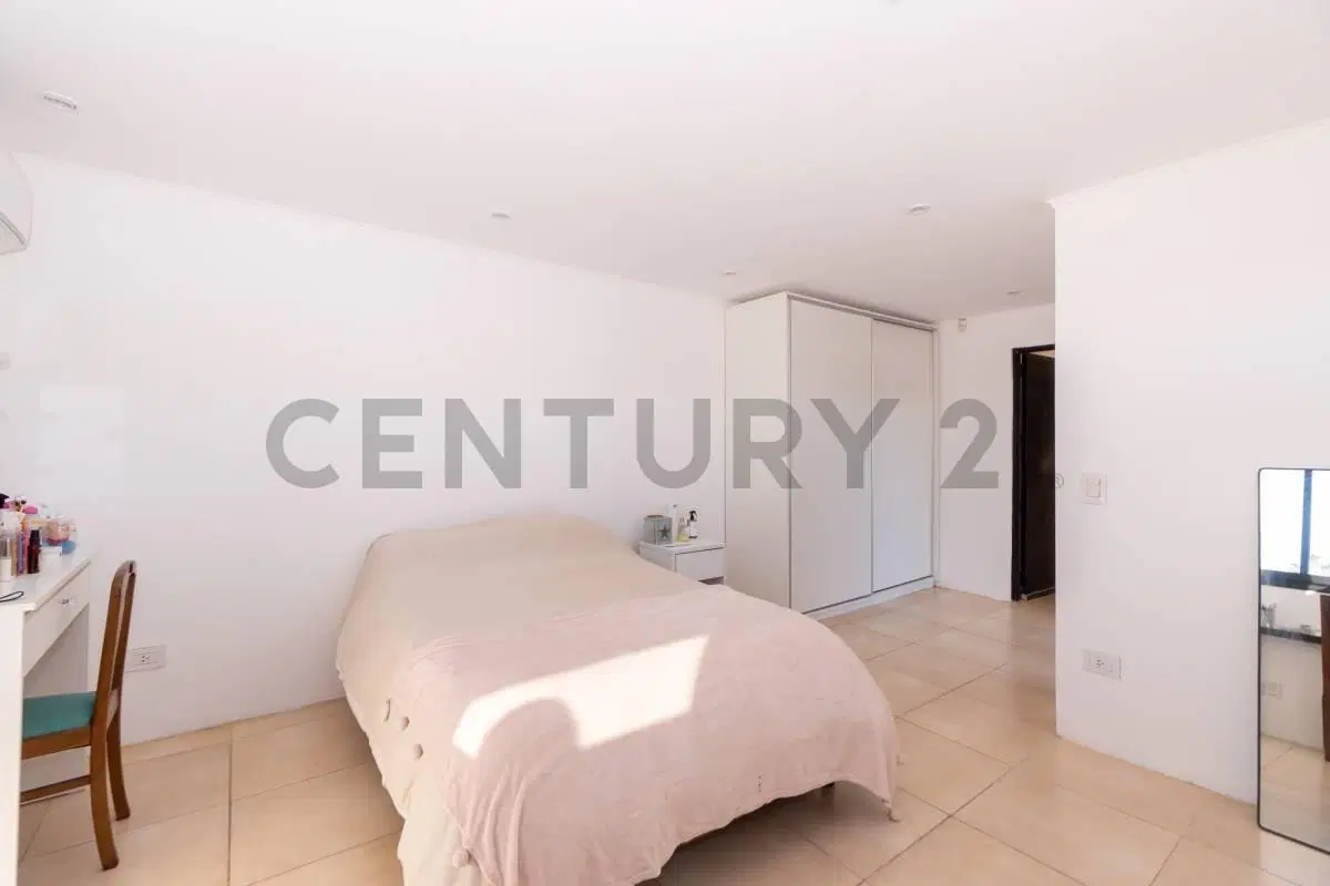 Casa en venta de 3 dormitorios en City Bell 1