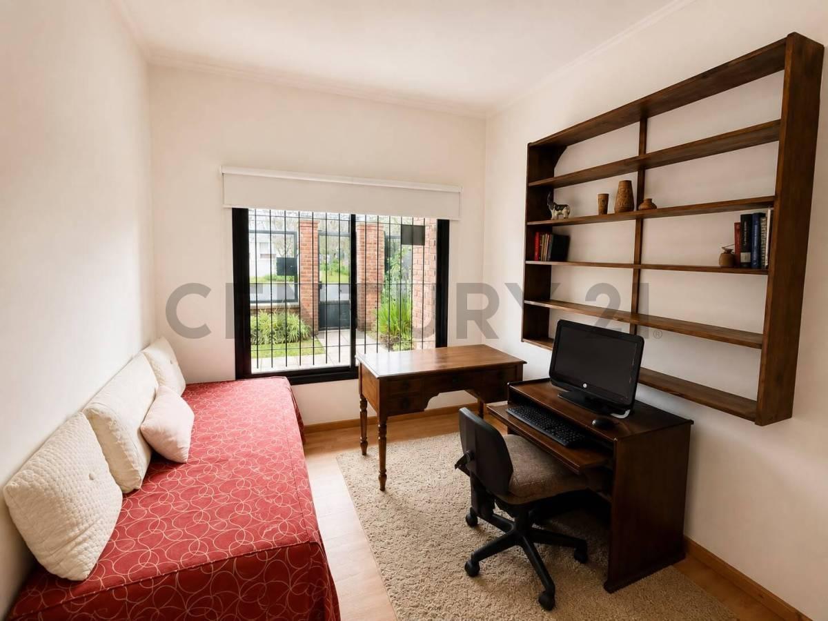Foto de Casa en venta de 2 dormitorios en City Bell, imagen 3