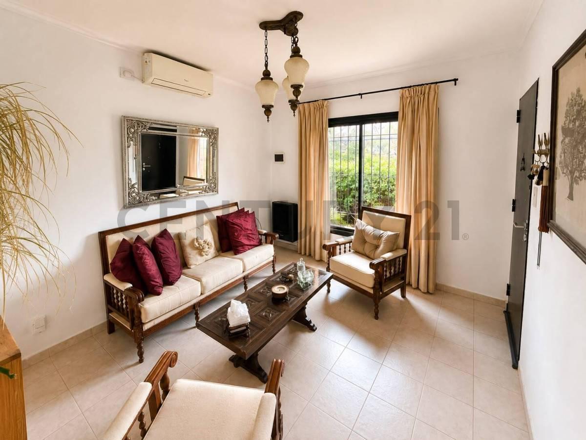 Foto de Casa en venta de 2 dormitorios en City Bell, imagen 2