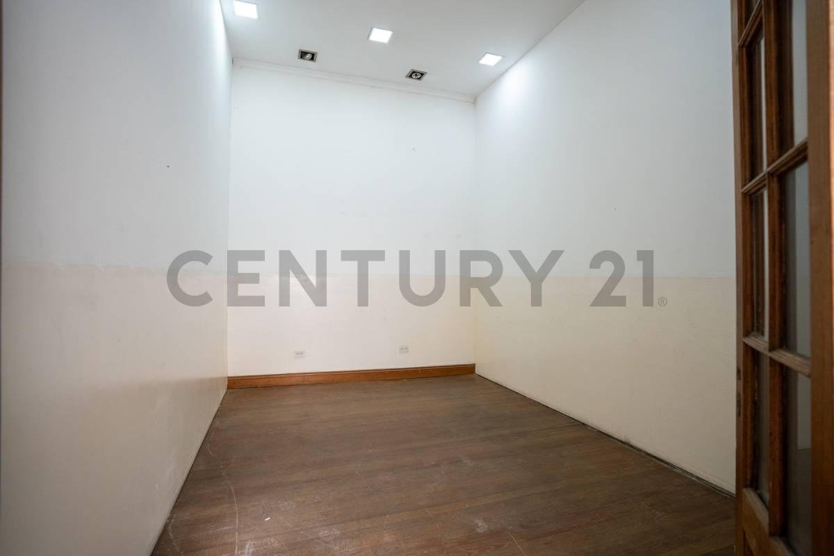 Foto de CASA EN ALQUILER en el casco de La Plata, imagen 2