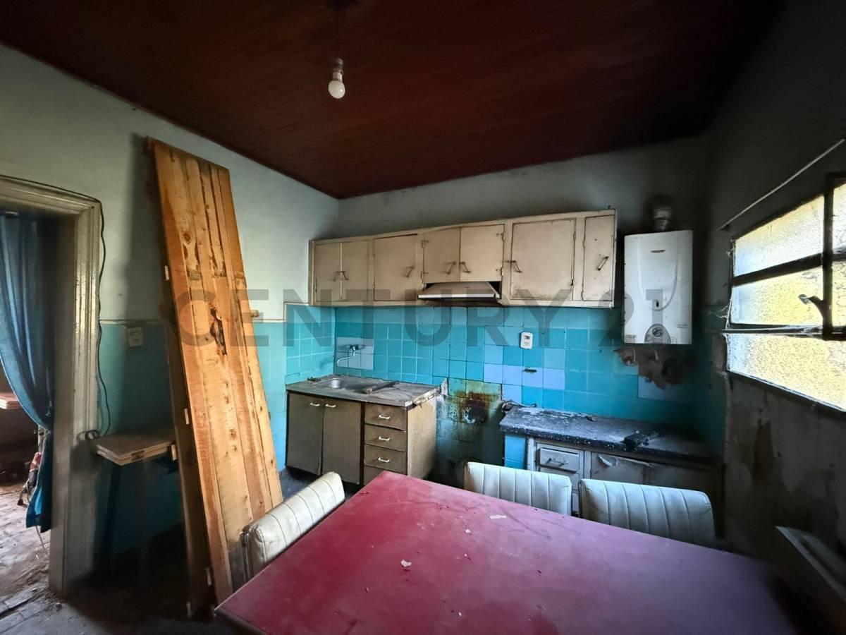 Foto de Lote con Construcción a Demoler o Reciclar, imagen 1