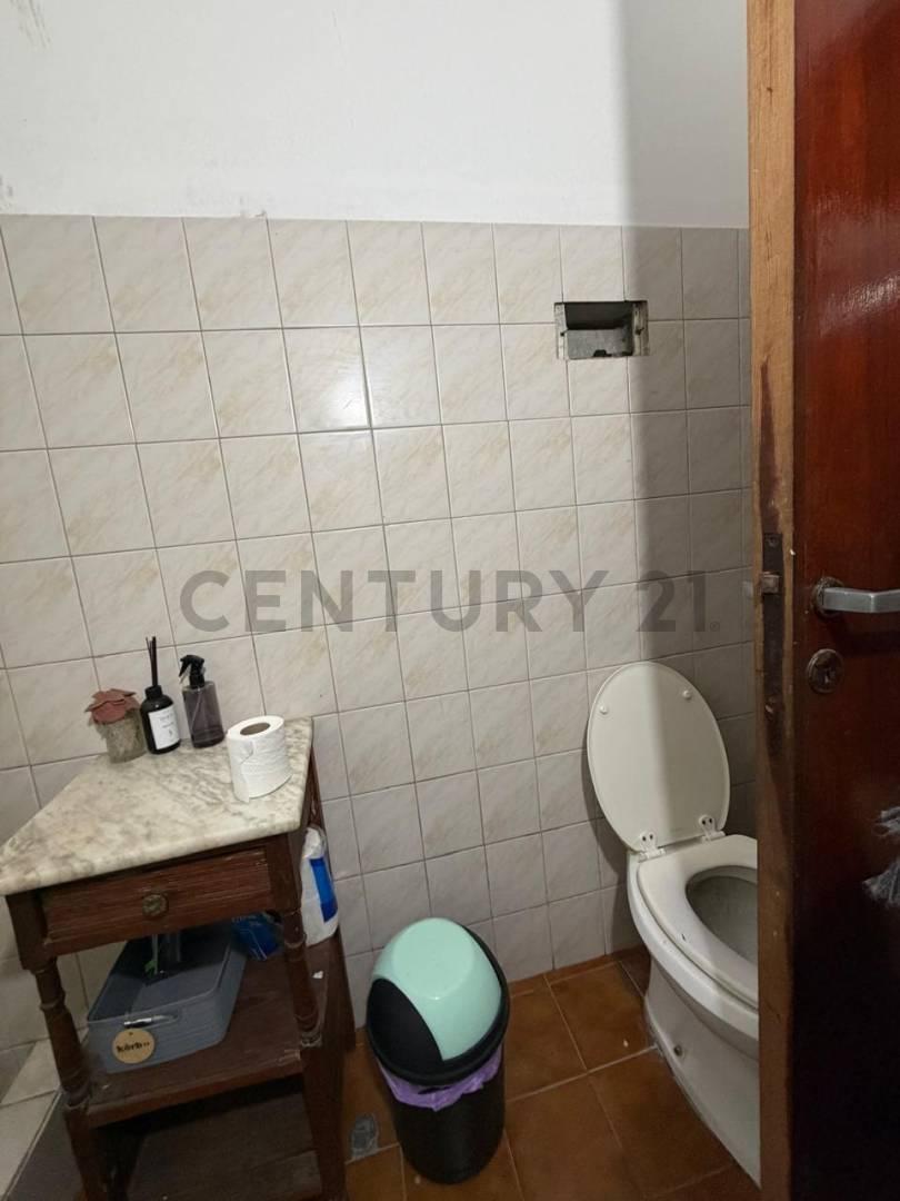 Foto de CASA/GALPÓN EN VENTA – EXCELENTE UBICACIÓN EN LOS HORNOS, imagen 2