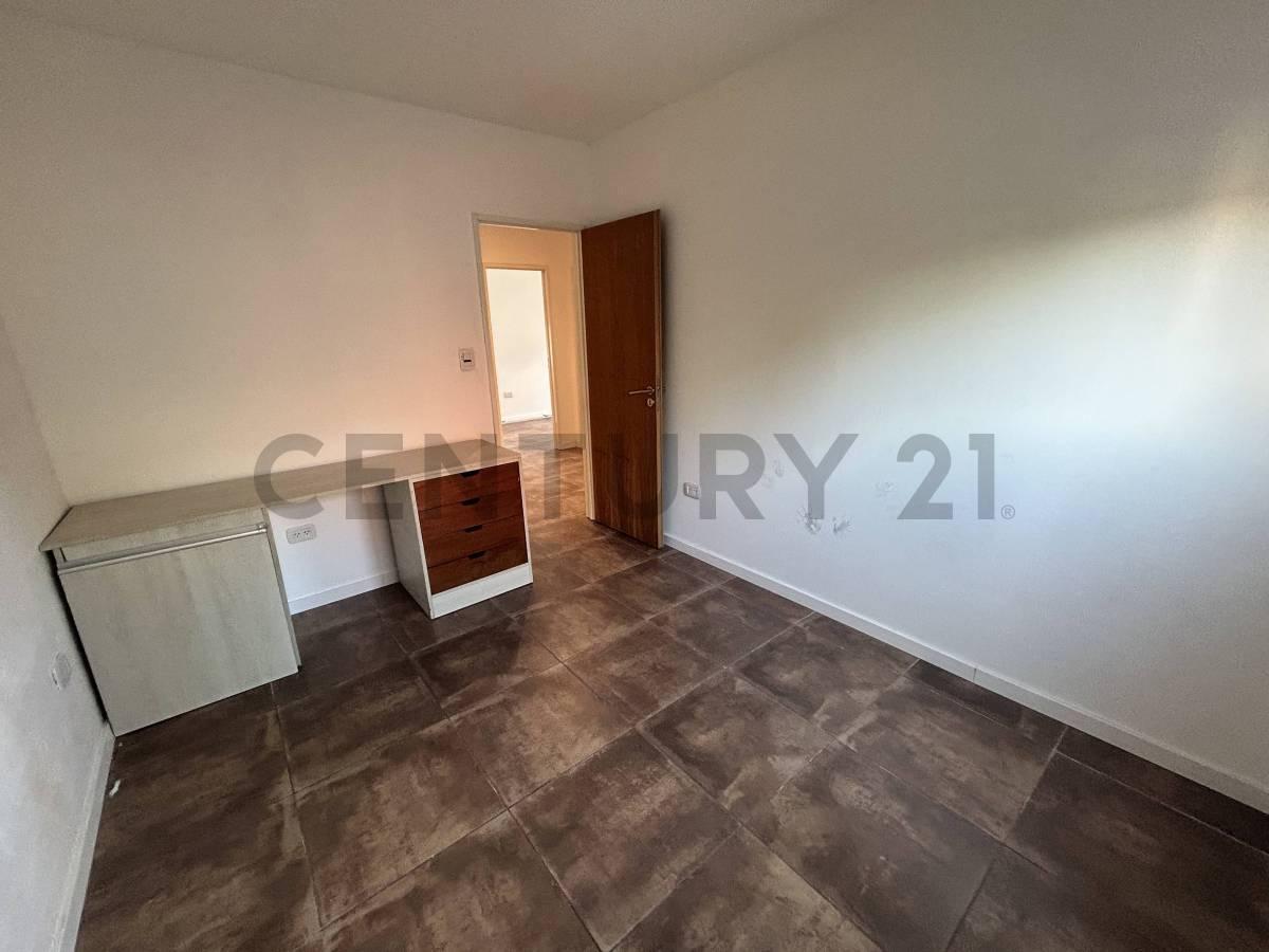 Foto de CASA TIPO DÚPLEX EN VENTA EN GONNET, imagen 5