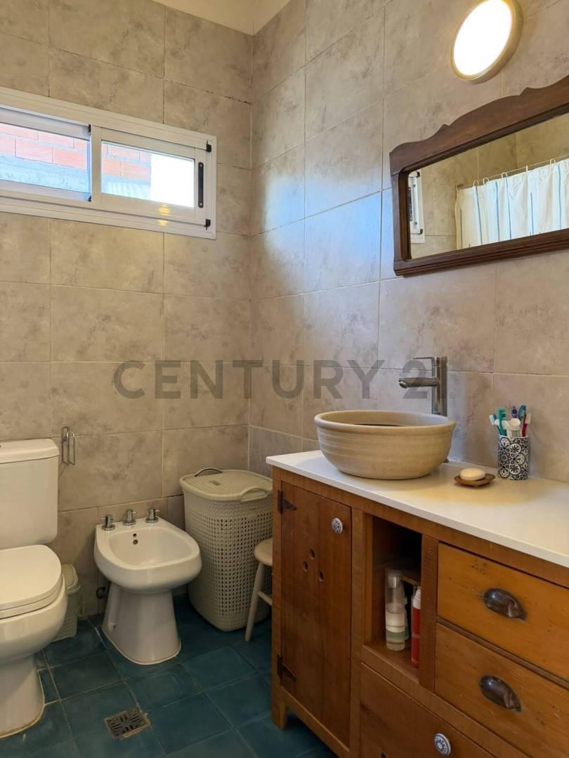 Foto de CASA EN VENTA 4 DORMITORIOS, imagen 4