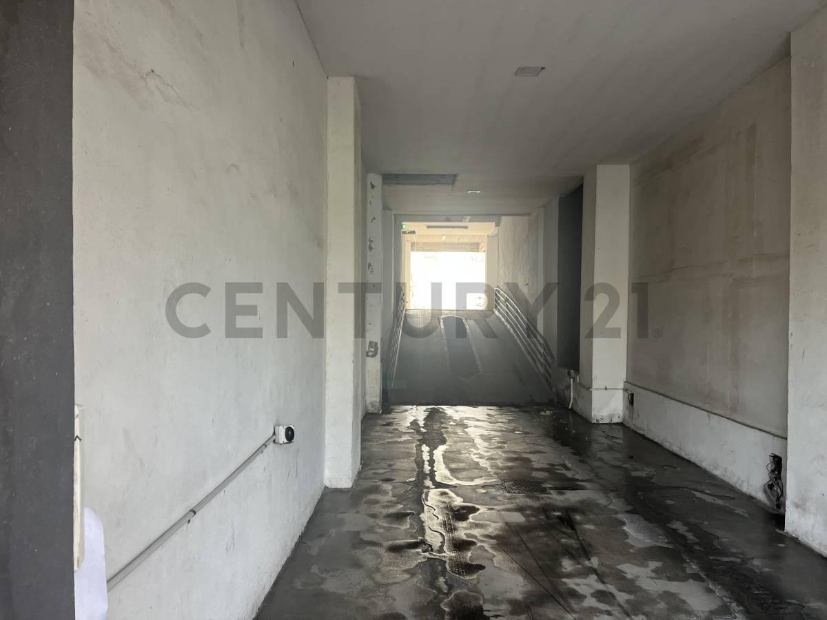Foto de cochera en venta en La Plata, imagen 5