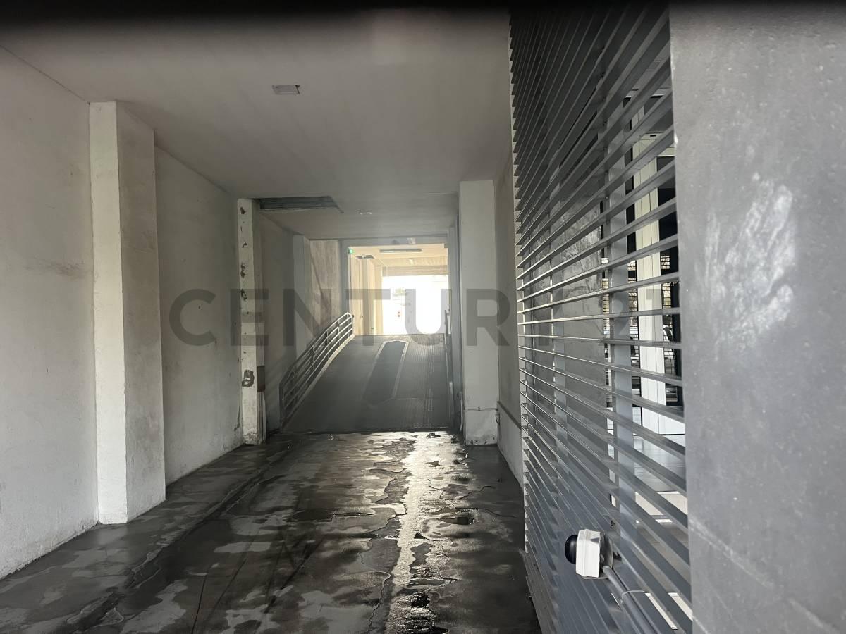Foto de cochera en venta en La Plata, imagen 2