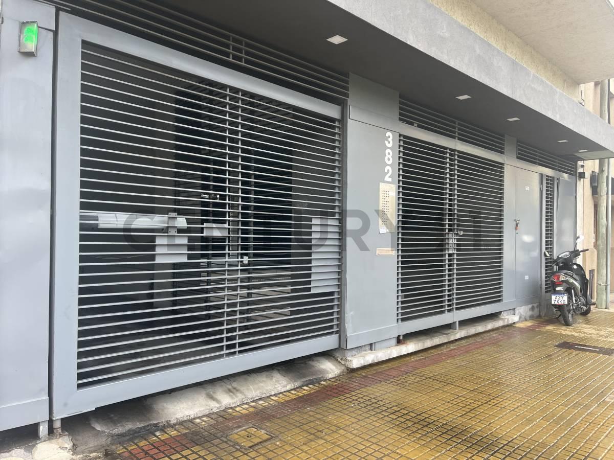 Foto de cochera en venta en La Plata, imagen 3