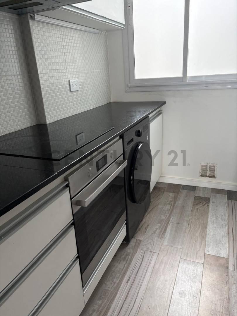 Foto de Departamento en alquiler de 2 dormitorios La Plata, imagen 2