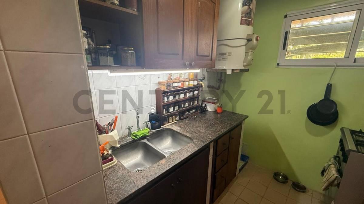 Foto de Casa de 3 Dormitorios en Villa Castells. APTA BANCO, imagen 5