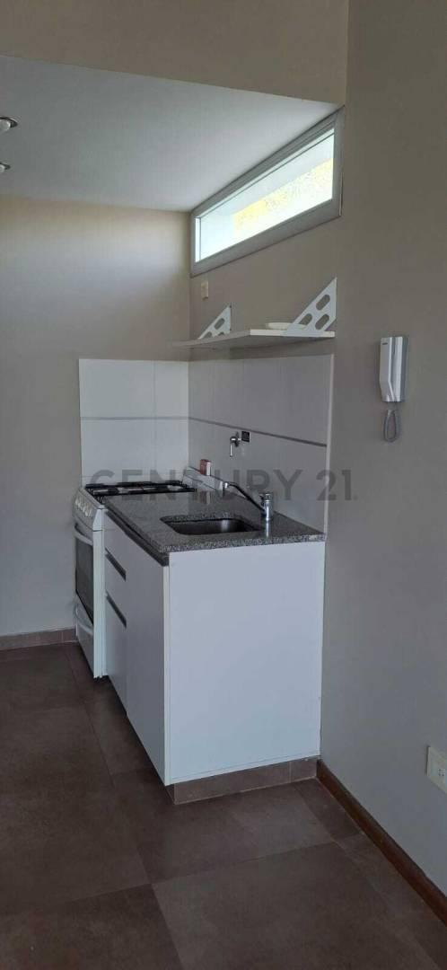 Foto de Departamento en alquiler en La Plata, imagen 4