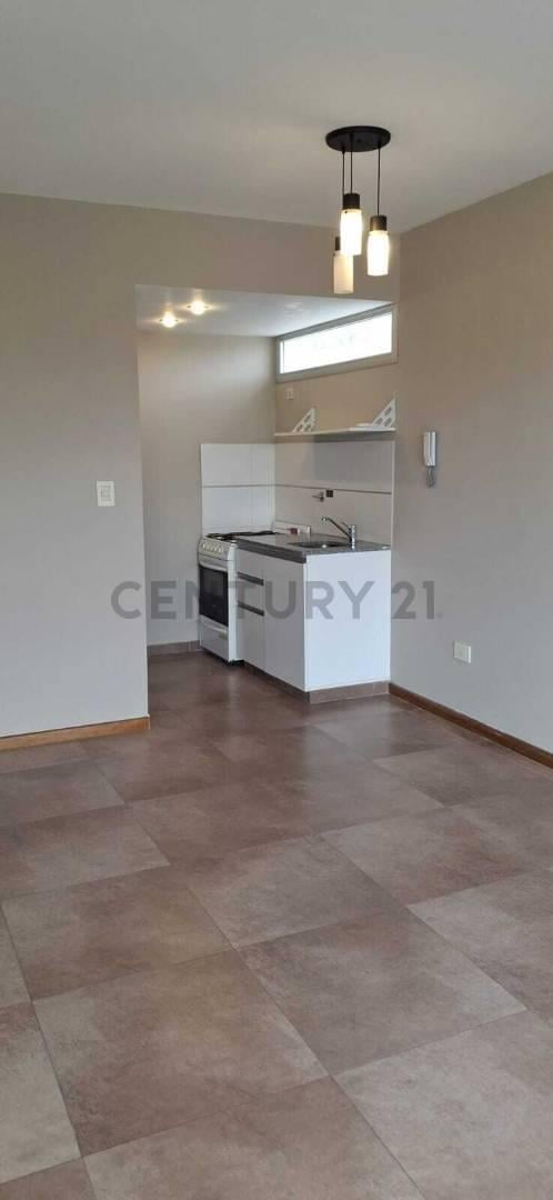 Foto de Departamento en alquiler en La Plata, imagen 5