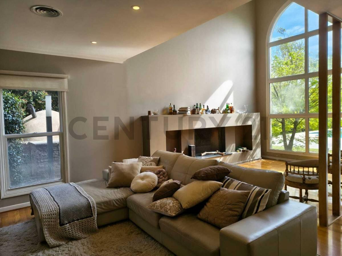 Foto de Casas en venta en Abril, 3 dormitorios con pileta, imagen 4